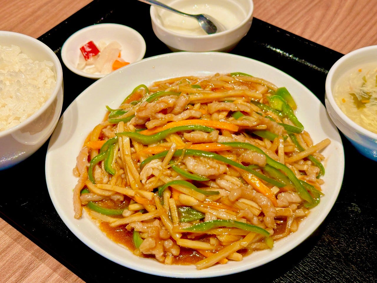 ニャオザネ♡新品.未使用♡馬車道♡シュパット♡非売品 名物羽根付餃子×中国家庭料理 蒲田ニイハオ 浜松町大門店 ランチ