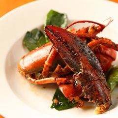 オマール海老のアンチョビガーリック炒め！