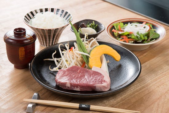 ニュー松坂 難波御堂筋店