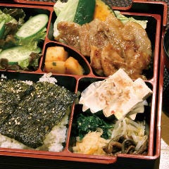 厚切り牛タンとがぶ飲みワイン 肉バルココロ 青森五所川原店