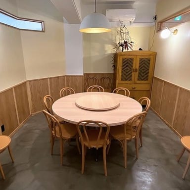 RESTAURANT Lilly ー李理ー（レストランリリー）_個室　【2F】テーブル席：7名様×1席