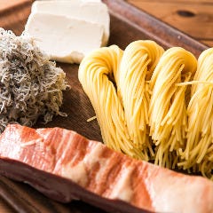 手打ちパスタ、高座豚ハム、湘南シラスなど食材にもこだわります