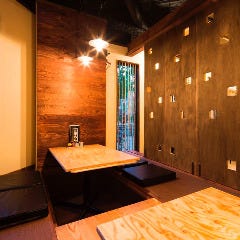 掘りごたつの半個室席8名～13名様までご利用いただけます！