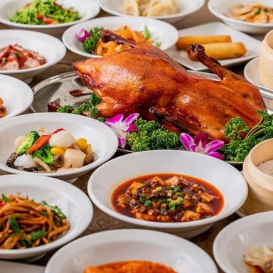 横浜中華街 小籠包専門店 七福_【112品食べ放題+2時間飲み放題】『弁財天コース』