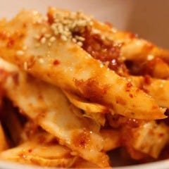 YAKINIKU＆WINE TO‐KA HANARE_野沢温泉の名物をもとに開発したキムチ【国内産】