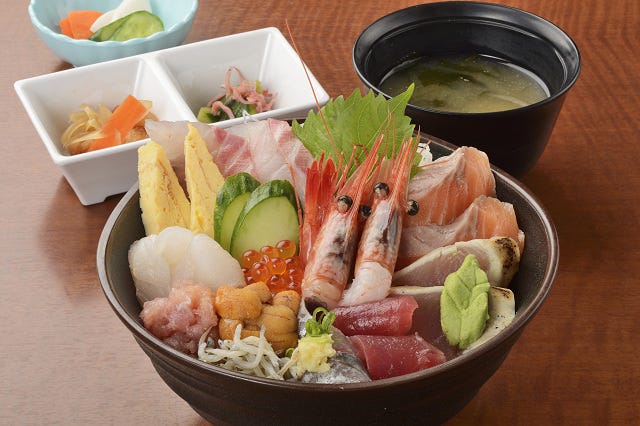 伊豆中 ばんばん食堂 ラスカ熱海店 熱海 海鮮 海鮮料理 ぐるなび