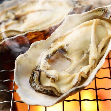 牡蠣小屋と冬BBQ BBQテラス湘太 熱海ラスカ屋上_みんな大好き!牡蠣小屋で宴会