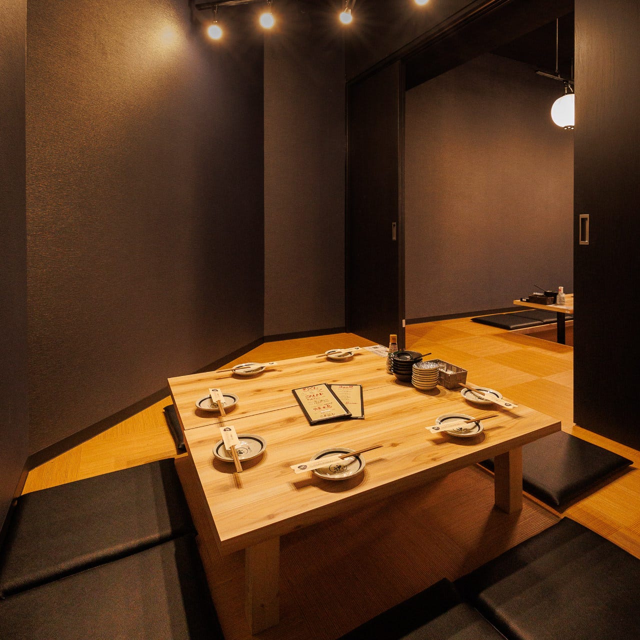 炉端とおでん 呼炉凪来 八王子店>