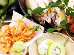 泉や
