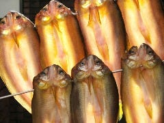 天然鮎（あゆ）自家製の風干し 頭から骨まで、丸一尾召し上がれ
