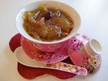 台湾薬膳デザート・白きくらげの銀耳湯