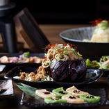 地元京都の多彩を使った多彩な料理を、気軽な価格でご提供しております。