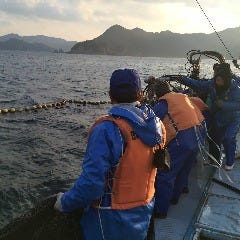 東京から1,200キロ。豊かな漁場、長崎県 五島列島から毎日空輸