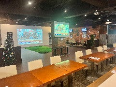 シミュレーションゴルフ＆スポーツバー 青胡椒