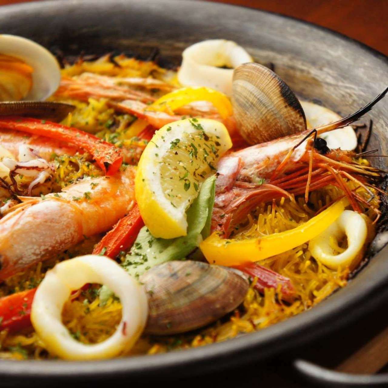 現地ライターが選ぶ銀座のひとりランチおすすめ店8選。ゆっくり過ごせる店舗を紹介