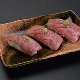最高級の神戸牛を握り寿司に！極上の一品を食べてみて！