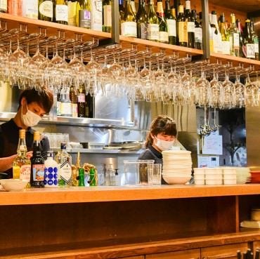 樽ワイン酒場 呑牛呑気 コース ワインだけを楽しみたい方 50銘柄のワインを好きなだけ注ぎ放題 飲み放題 ぐるなび