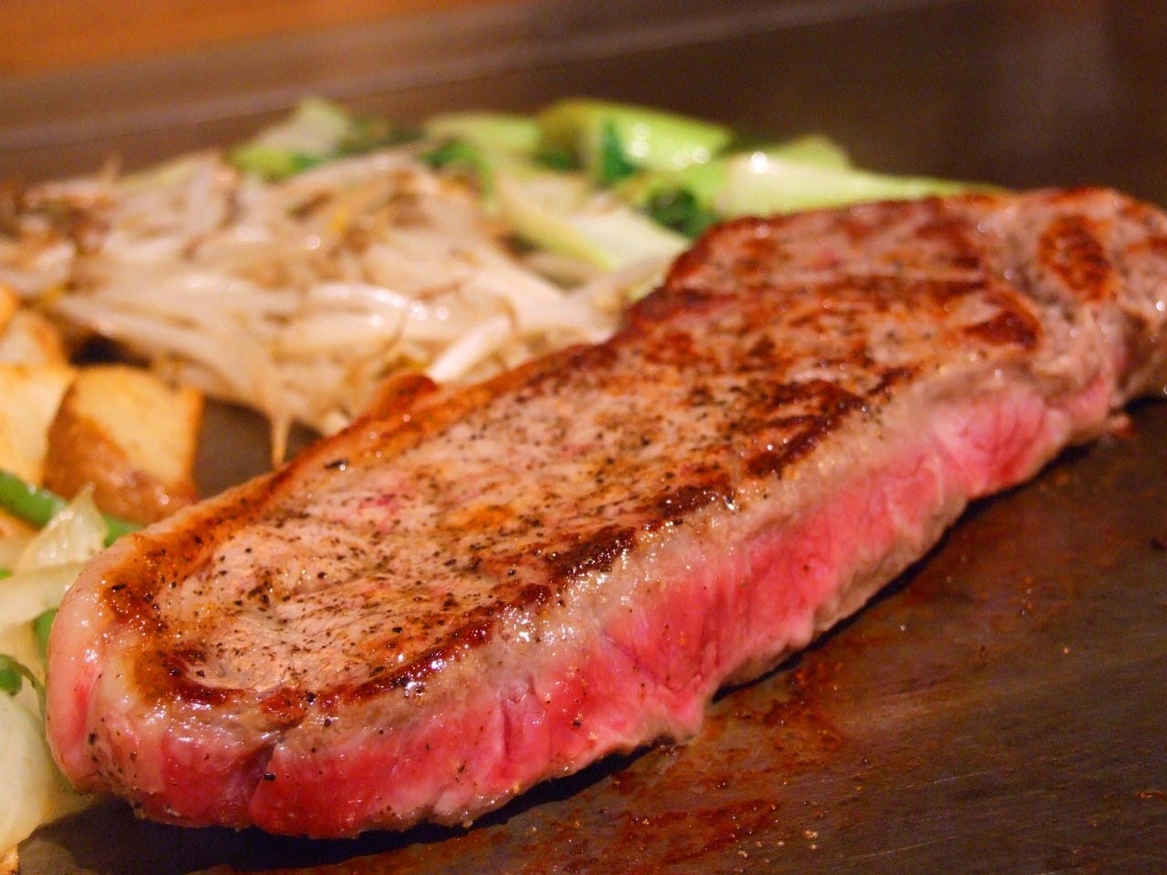 サムズセーラーイン 国際通り店 - ステーキ＆シーフード