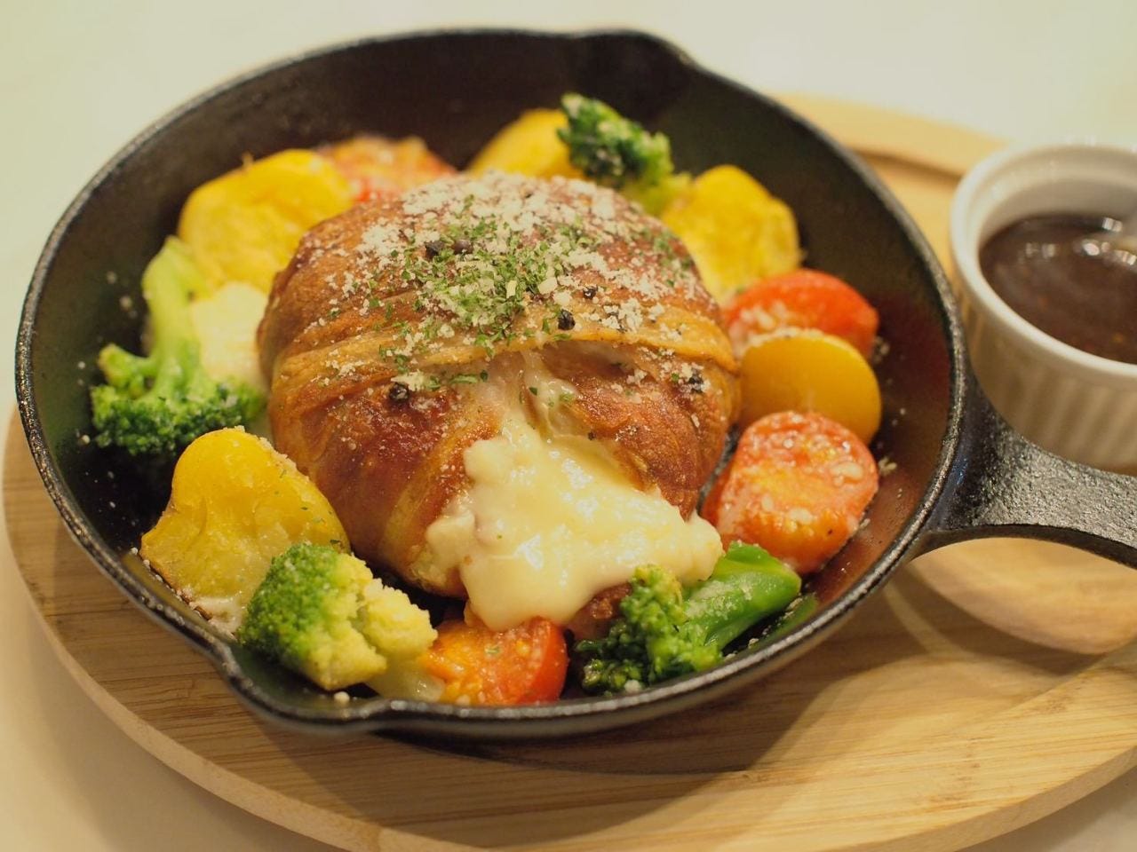 KITCHEN THREE PIECE93 メニュー：自慢の一品料理 - 楽天ぐるなび
