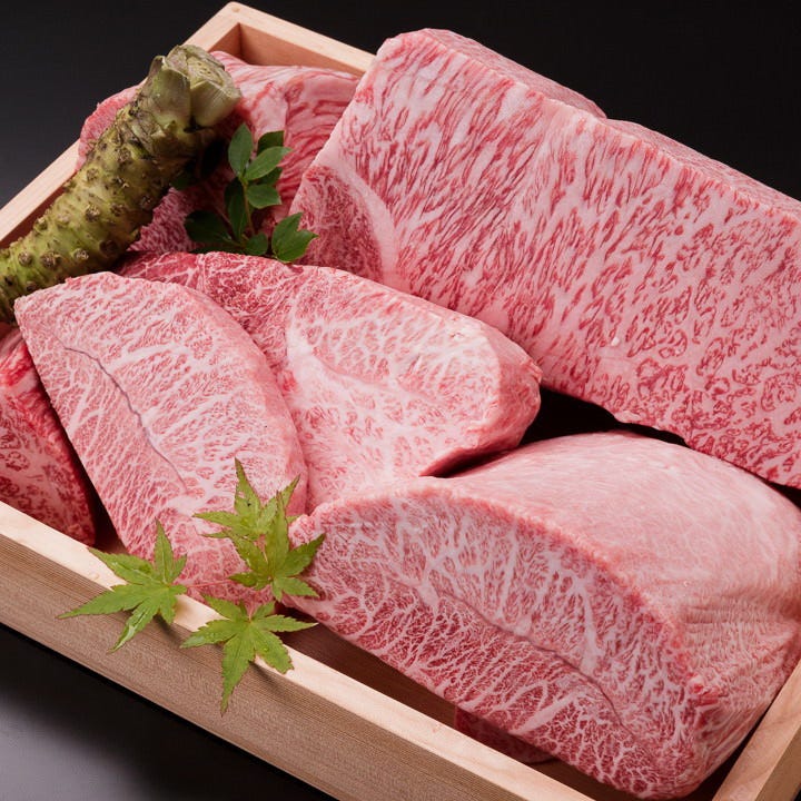 最高級肉を様々な熟成度で食べ比べ