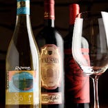 イタリア産を中心にお料理に合ったワインを続々入荷しております