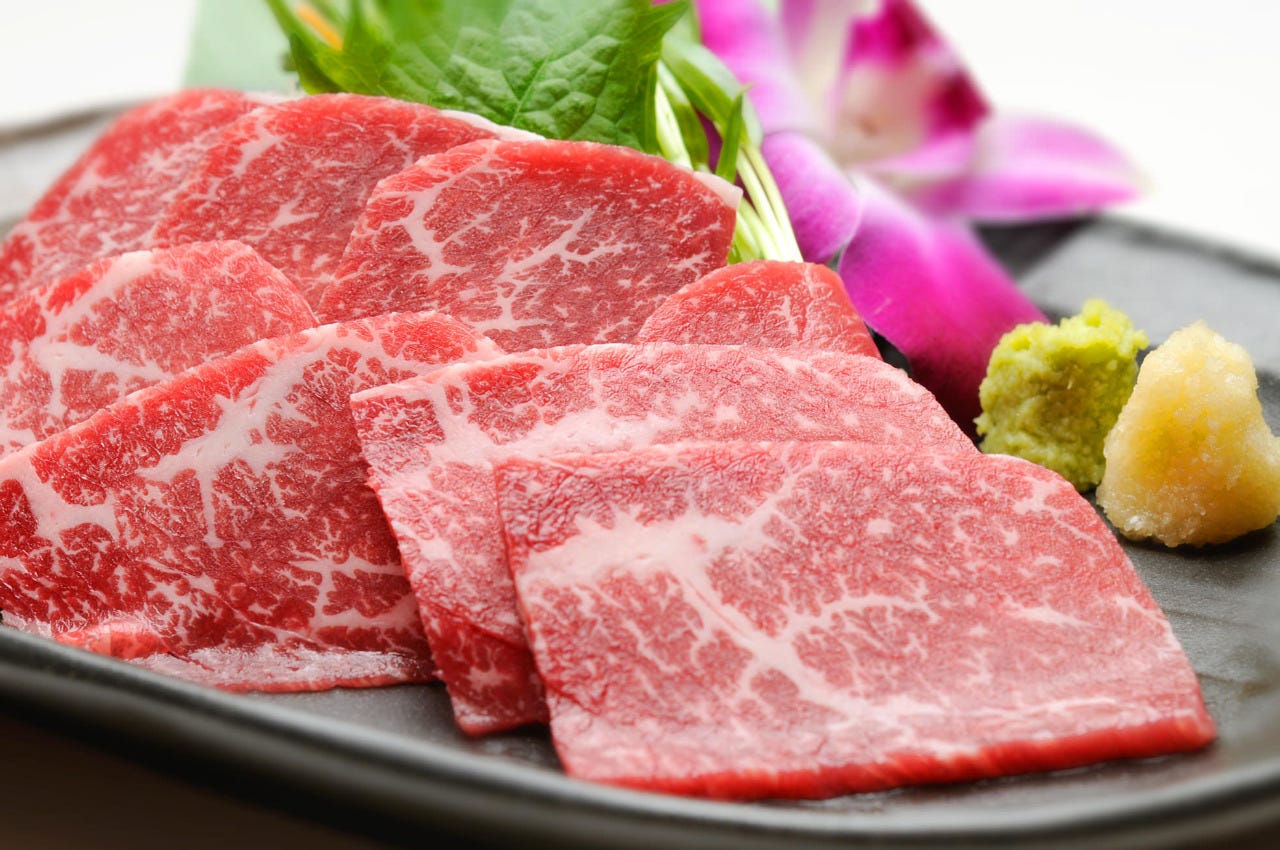 新宿の高級焼肉店『はなもんや』の焼肉