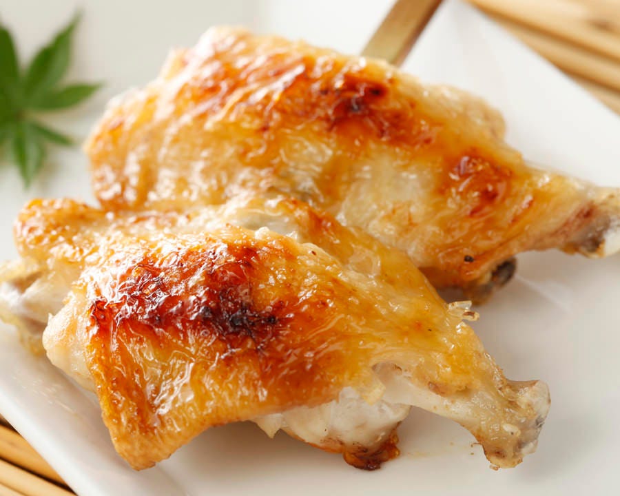じっくり育てられた伊達鶏は
独特のコクとうま味が特徴
