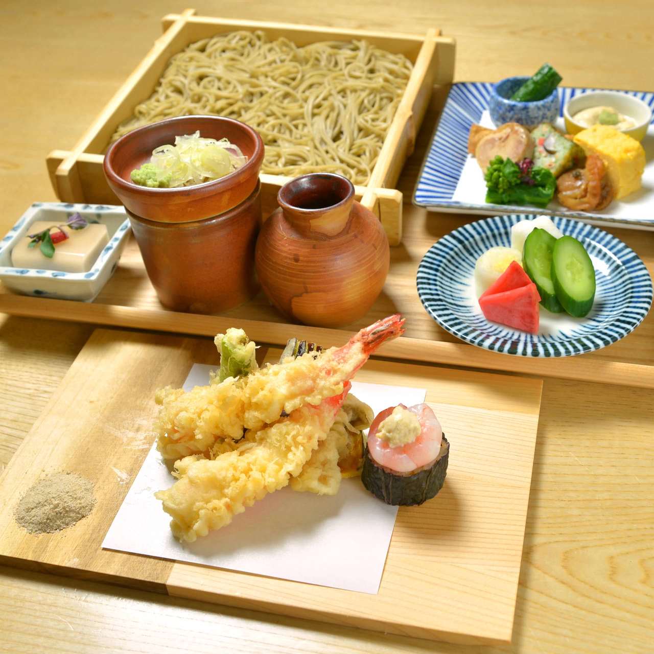 お蕎麦と旬の味覚、天ぷらが楽しめるお得な限定ランチ