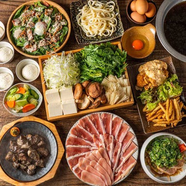 鹿児島県霧島市 塚田農場 大宮西口店_【少し贅沢に】3種の地鶏料理を味わえる地鶏しゃぶすきコース 2H飲放題 全9品 5500円