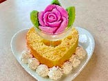 【誕生日・記念日に大人気！】シフォンケーキとラズベリージェラート
※お名前メッセージをお入れられます