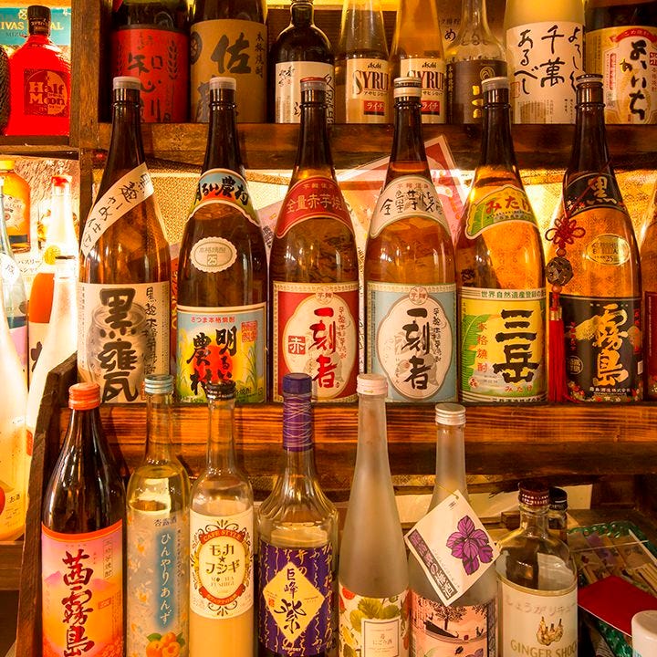 三崎鮪や葉山牛に合わせて飲みたい
豊富な品揃えの焼酎･日本酒