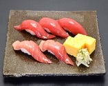 厳選した本日の、「本まぐろ盛り寿司」 Maguro-Sushi