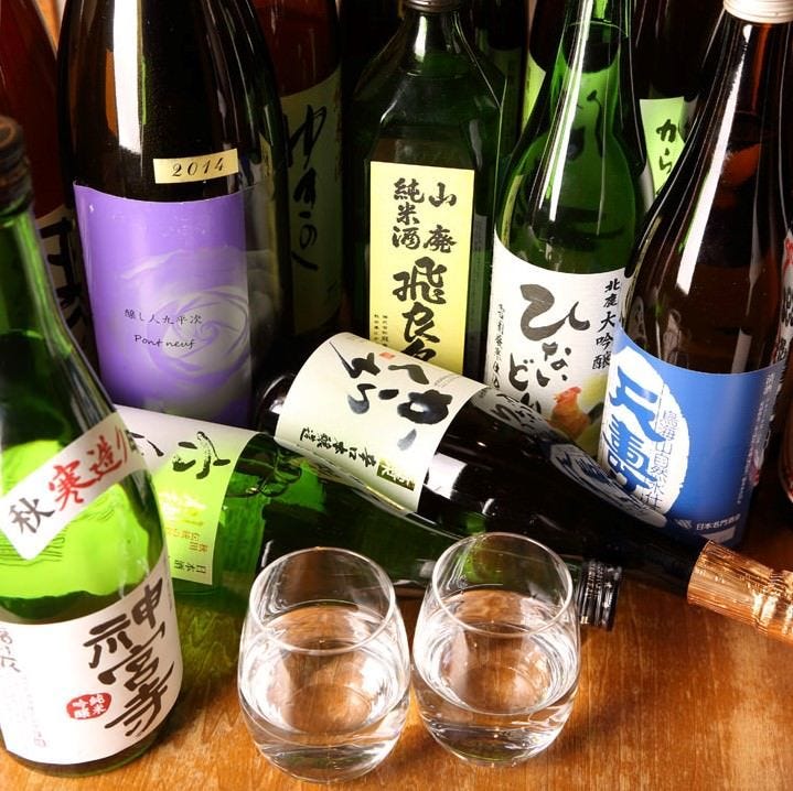 東北きっての酒処！秋田の地酒
豊富に常時10～15種ございます！