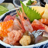 【ランチ】海鮮丼　豪華九種盛り