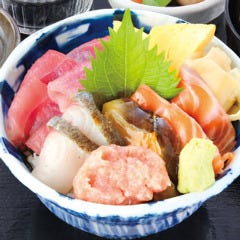６種盛り　海鮮丼