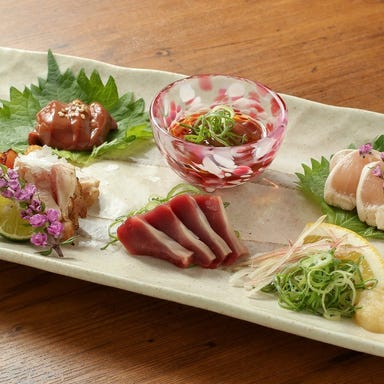 鳥半 本店_新鮮！鶏刺身5種盛り合わせ（一人前）