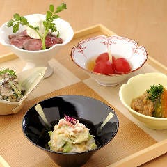 菜な KITTE丸の内