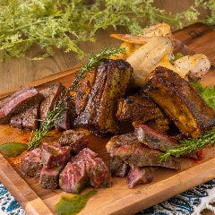 馬肉と牡蠣 かつぺい 屋根裏 