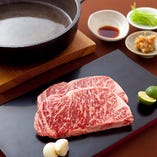 幻の久慈砂鉄鍋で焼いた神戸牛は当店だけの味！