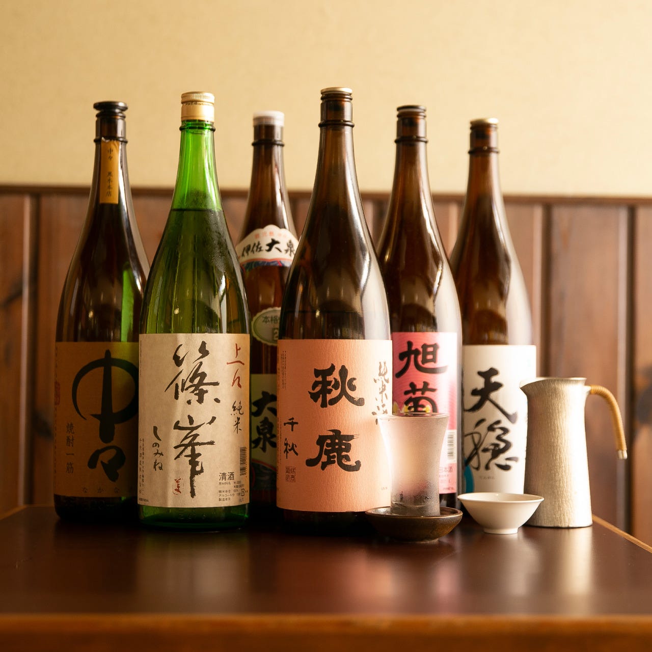 日本酒にこだわる当店の美酒は甘口～辛口まで幅広いラインナップ