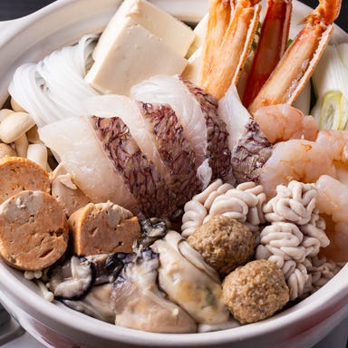 魚翔 横須賀中央店_6,000円コース +500円でちゃんこ鍋→痛風ちゃん鍋/水炊き鍋→丸鶏の水炊きへ変更可
丸鶏の水炊き4名~