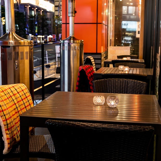 新宿ビアガーデン テラス席で贅沢bbq オリエンタルテラス Lotus 新宿 ビアガーデン ぐるなび