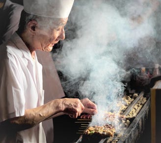 串かつとワイン 寶船 国際通り 串揚げ 串カツ の料理人 島袋 寿 氏 ヒトサラ