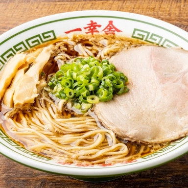 ドライブイン 一幸舎空港店_博多中華そば