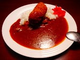 カレー (画像例：かにクリームコロッケ)