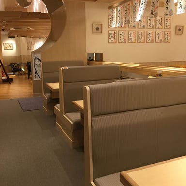 金沢回転寿司 輝らり  店内の画像