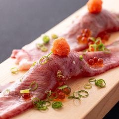 ☆自慢の肉料理☆ 炙り肉寿司やステーキなど