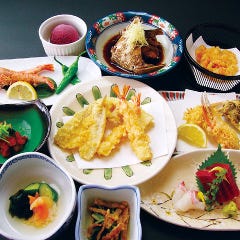 《汐風》ご会食・ご宴席におすすめ！季節の天ぷら、小鉢や小天丼など旬の素材をご堪能いただけるコース