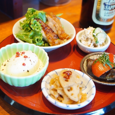 酒場しるく はなれ_【おばんざい盛り合わせ】