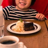 お子様の大好きなハンバーグやデザートも♪ベビーカーも入店可◎